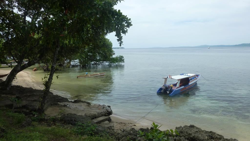 Raja Laut Dive Resort Bunaken Exterior foto